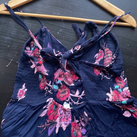 Navy Flora Jumpsuit - Picture 4 of 5